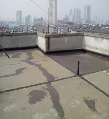 昭平漏水维修 楼顶漏水是什么原因，楼顶漏水维修方法是什么?