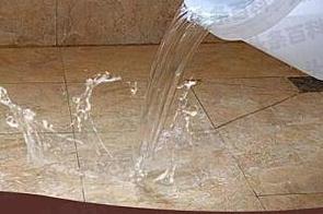 昭平漏水维修 免砸砖防水材料该如何施工
