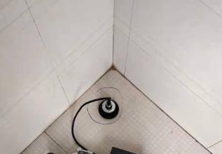 昭平卫生间漏水维修之 loft 夹层储藏室毗邻暗管渗水哪家好，推荐诚匠小爱修缮